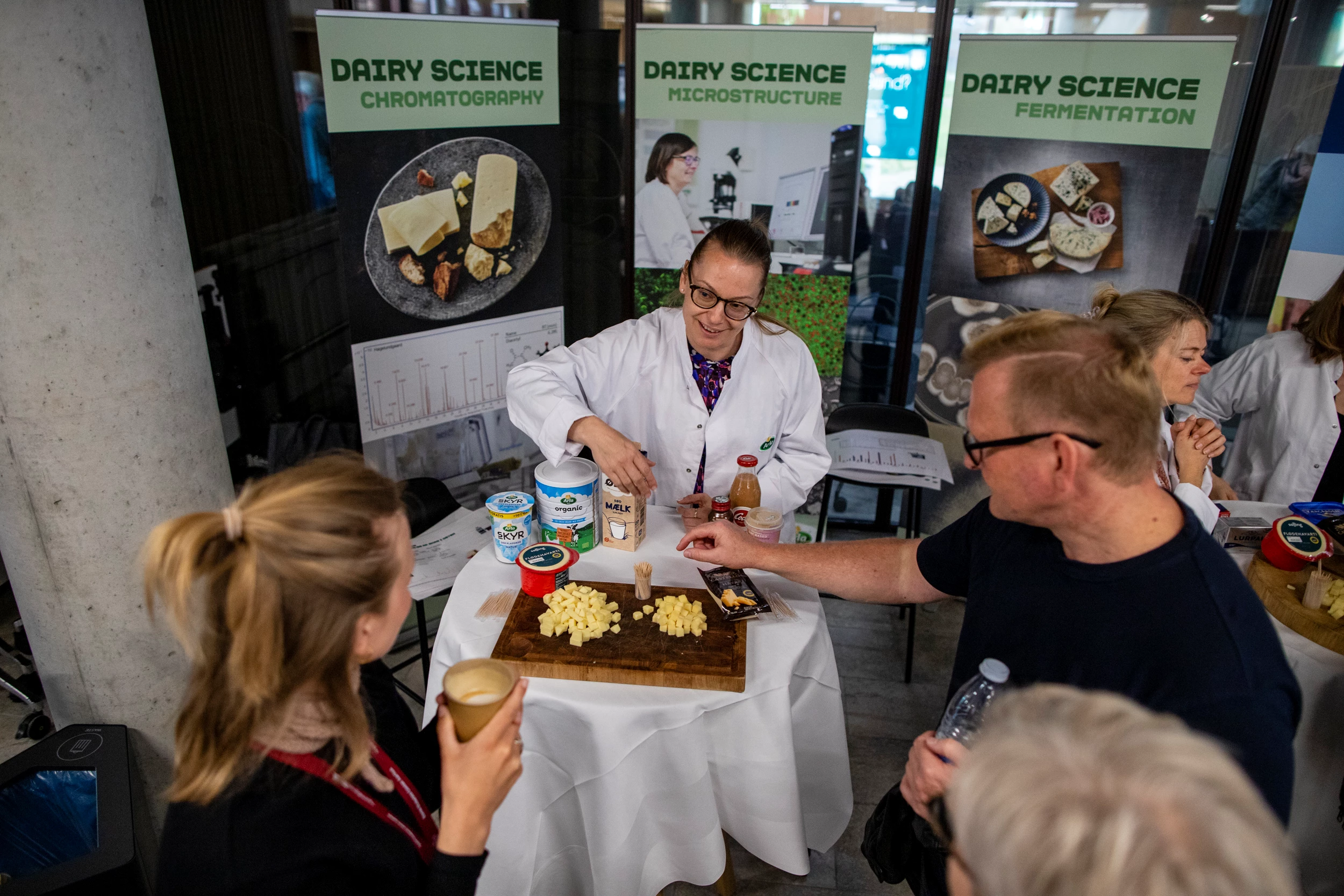 Billeder af mennesker fra åbent hospital