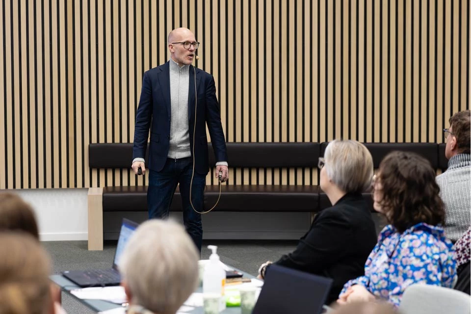 Billede af oplægsholder fra Regional udviklingsdag 2023